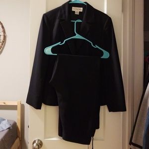 Jones New York Classic Navy Striped Suit